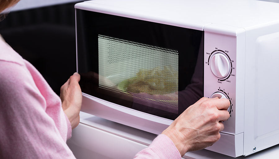 Como-descongelar-en-el-microondas