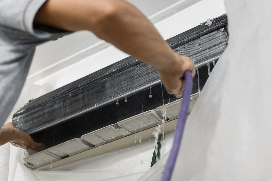 por-que-el-aire-acondicionado-huele-mal