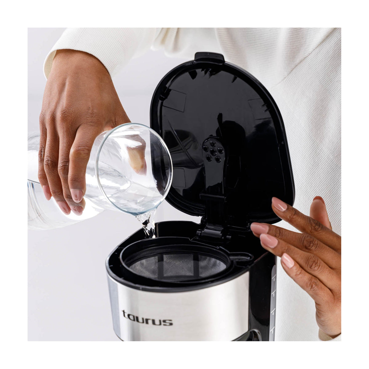 Cafetera de goteo Taurus Verona 6 Inox, 600 W y 6 tazas