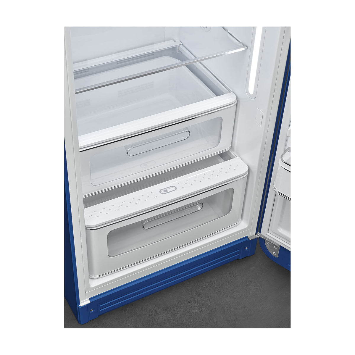 Frigorífico de una puerta Smeg FAB28RBE6 azul, 270 l y clase C