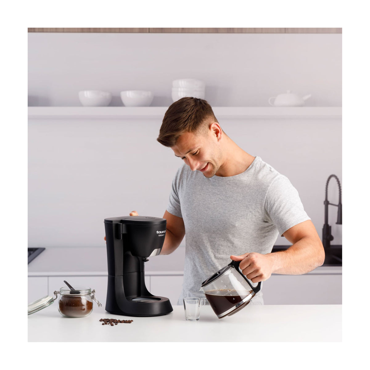 Cafetera de goteo Taurus Verona 12, 680 W y 12 tazas