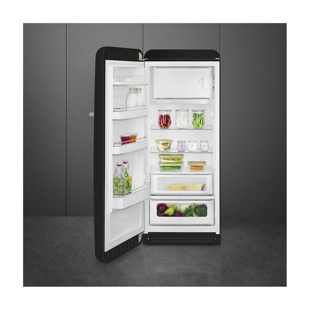 Frigorífico de una puerta Smeg FAB28LBL6 negro, 270 l, clase C