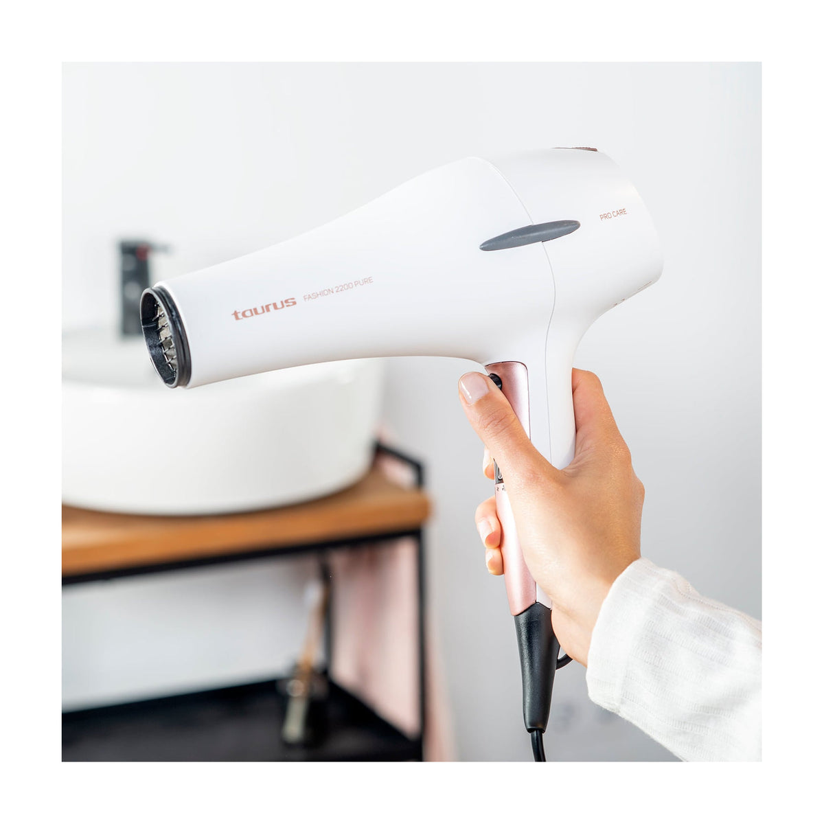 Secador de pelo Taurus Fashion 2200 Pure, 2200 W y motor AC