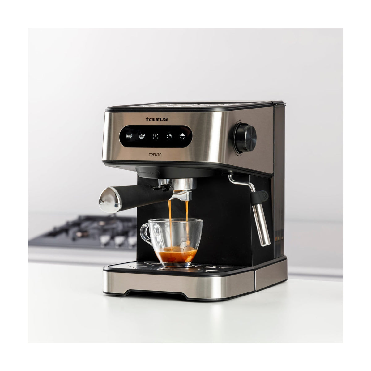 Cafetera espresso Taurus Trento, 20 bares y depósito de 1,5 l