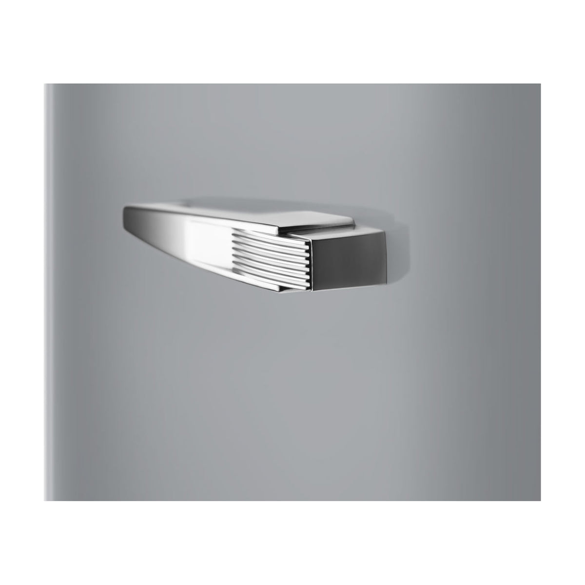 Frigorífico de una puerta Smeg FAB28LSV6, 270 l, clase C