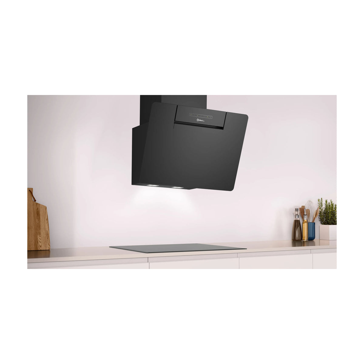 Campana decorativa inclinada Balay 3BC567GNH de 60 cm en cristal negro