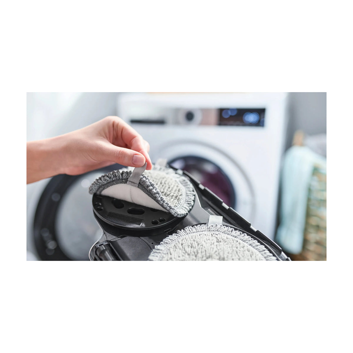 Aspirador escoba Bosch BCS71HYG4 con fregado y batería de 18 V
