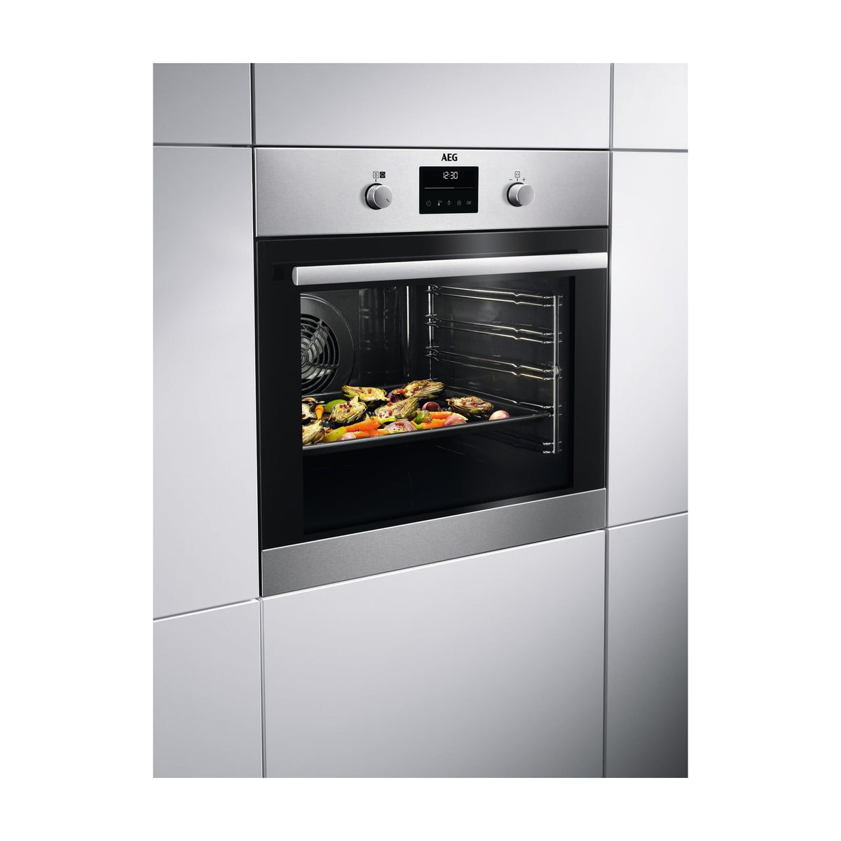 Horno multifunción AEG BPB331161M pirolítico, 72 l, inox