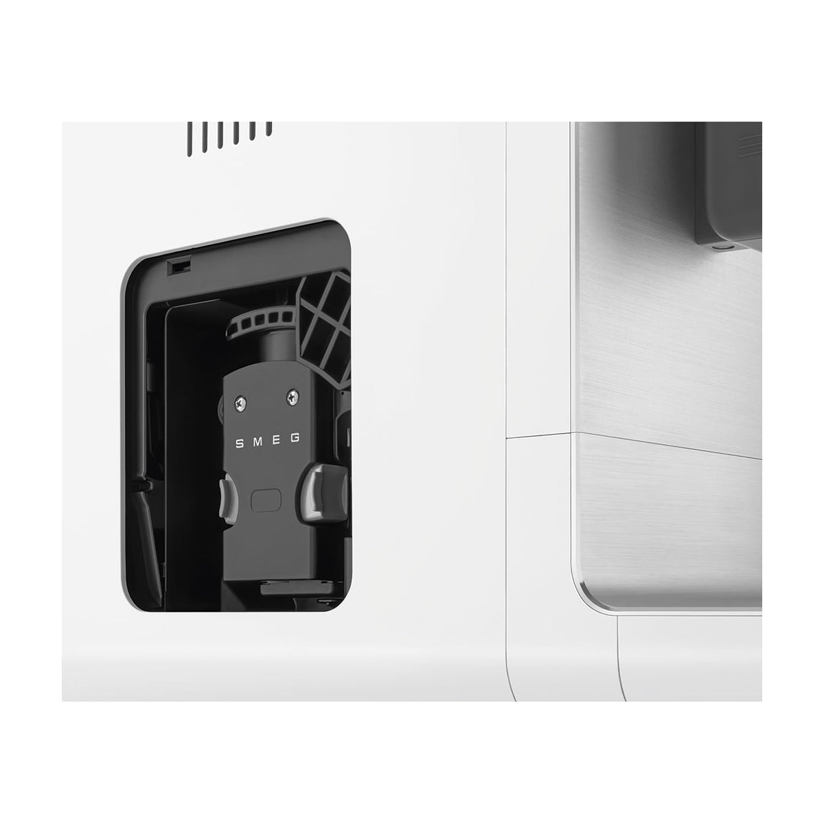 Cafetera superautomática Smeg BCC13WHMEU blanca, 19 bar y sistema de leche