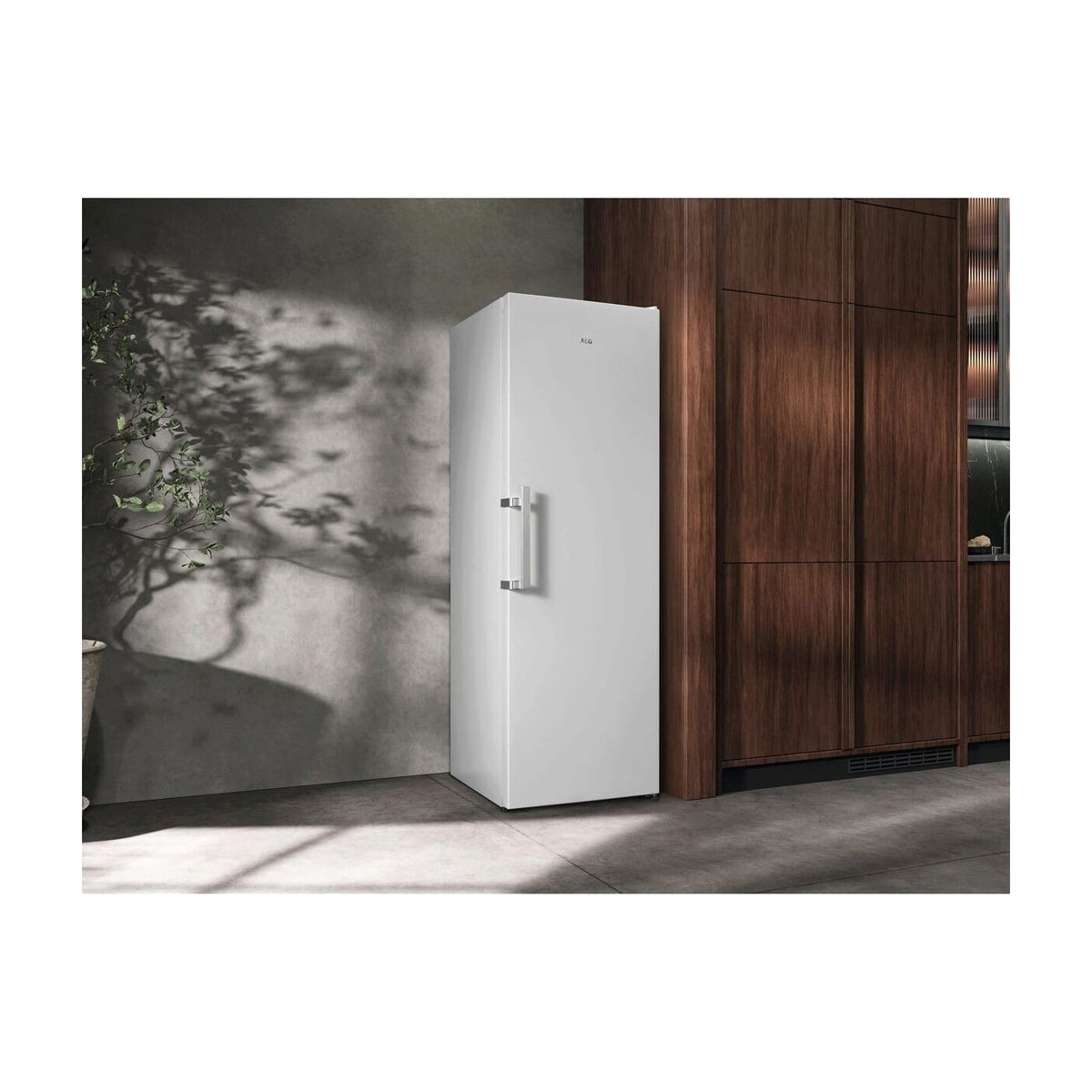 Frigorífico de una puerta AEG ORK7M391EW, 390 l, MultiFlow
