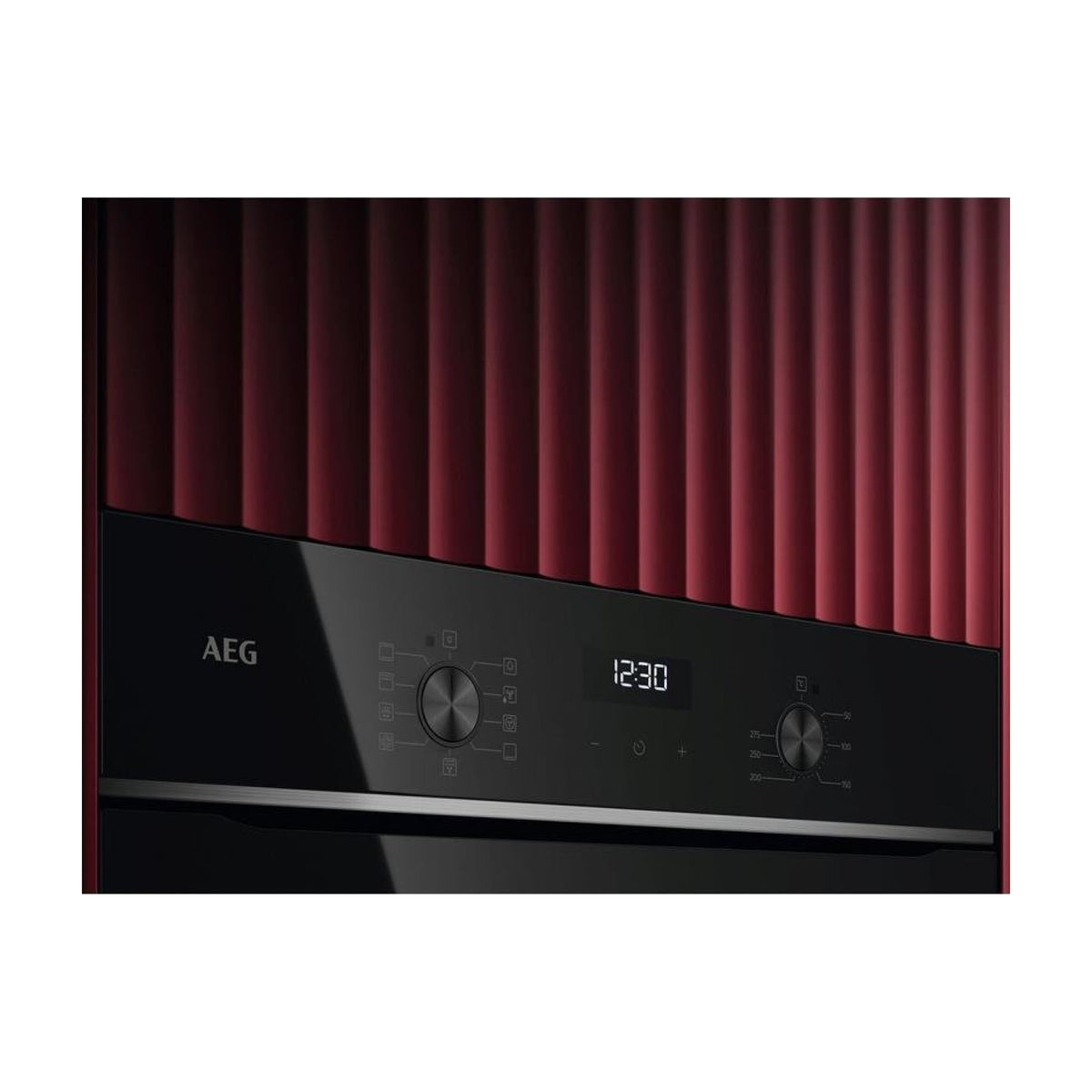 Horno multifunción AEG TU5AB21FSB de 72 l con limpieza AquaClean