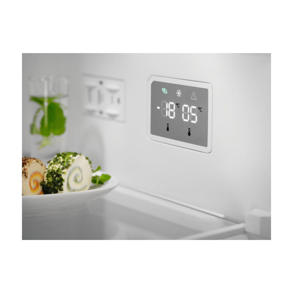 Frigorífico combi Electrolux LNT6ME32U2 TwinTech No Frost, 186 cm
