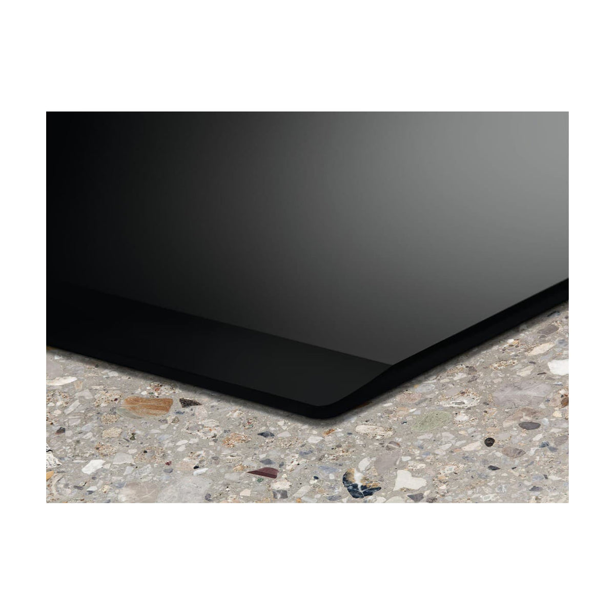 Placa de inducción Electrolux LIS62341 de 3 zonas con SenseBoil