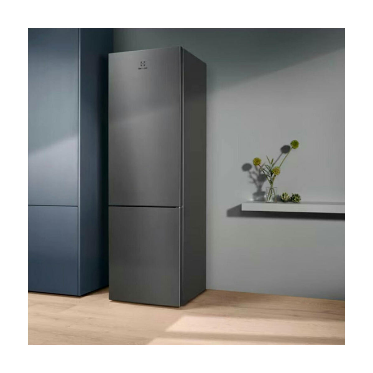 Frigorífico combi Electrolux LNT6ME36U Total No Frost, 366 l