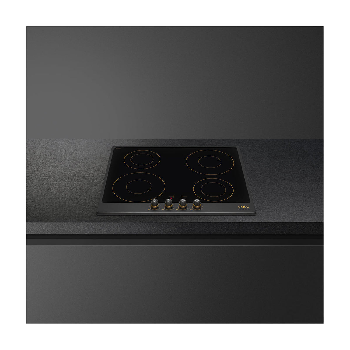 Placa de inducción Smeg SI764AOM de 60 cm con 4 zonas y mandos frontales