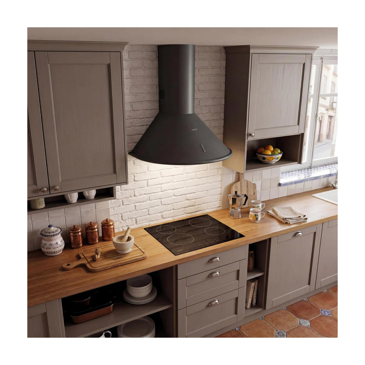 Campana decorativa Cata QA-7790 BK negra, 649 m³/h y 3 velocidades