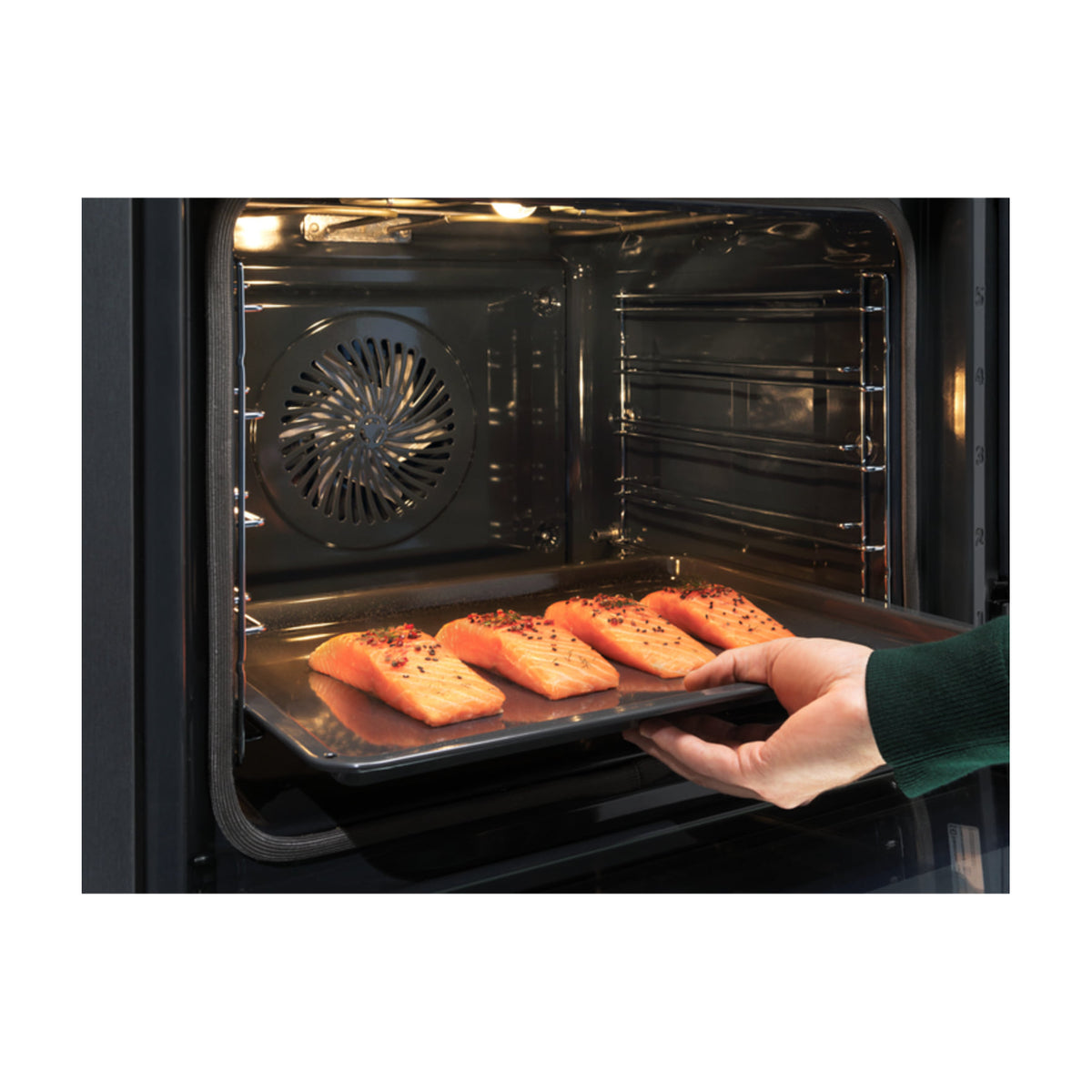 Horno de vapor Electrolux EOB8S39X de 70 l con sonda térmica