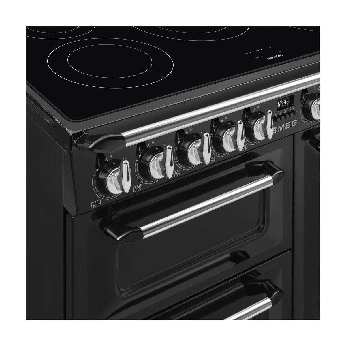 Cocina de inducción Smeg TR93IBL2 de 90 cm con tres hornos, negra