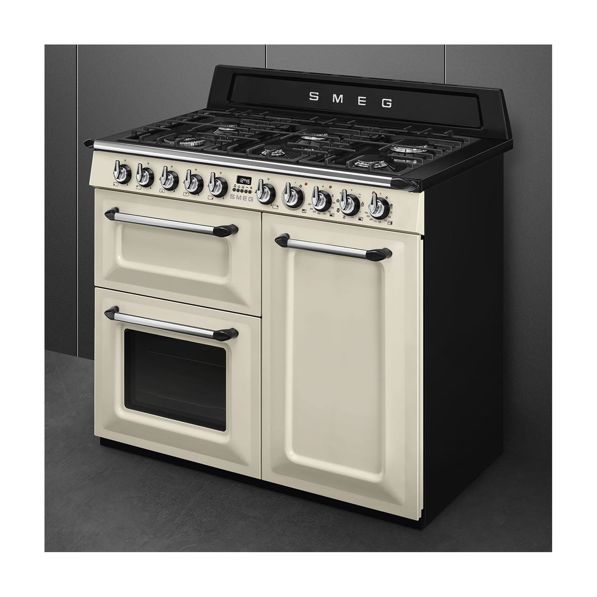 Cocina de gas Smeg TR103P de 100 cm con 6 quemadores y tres hornos eléctricos
