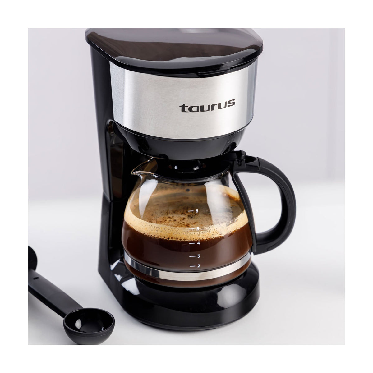 Cafetera de goteo Taurus Verona 6 Inox, 600 W y 6 tazas
