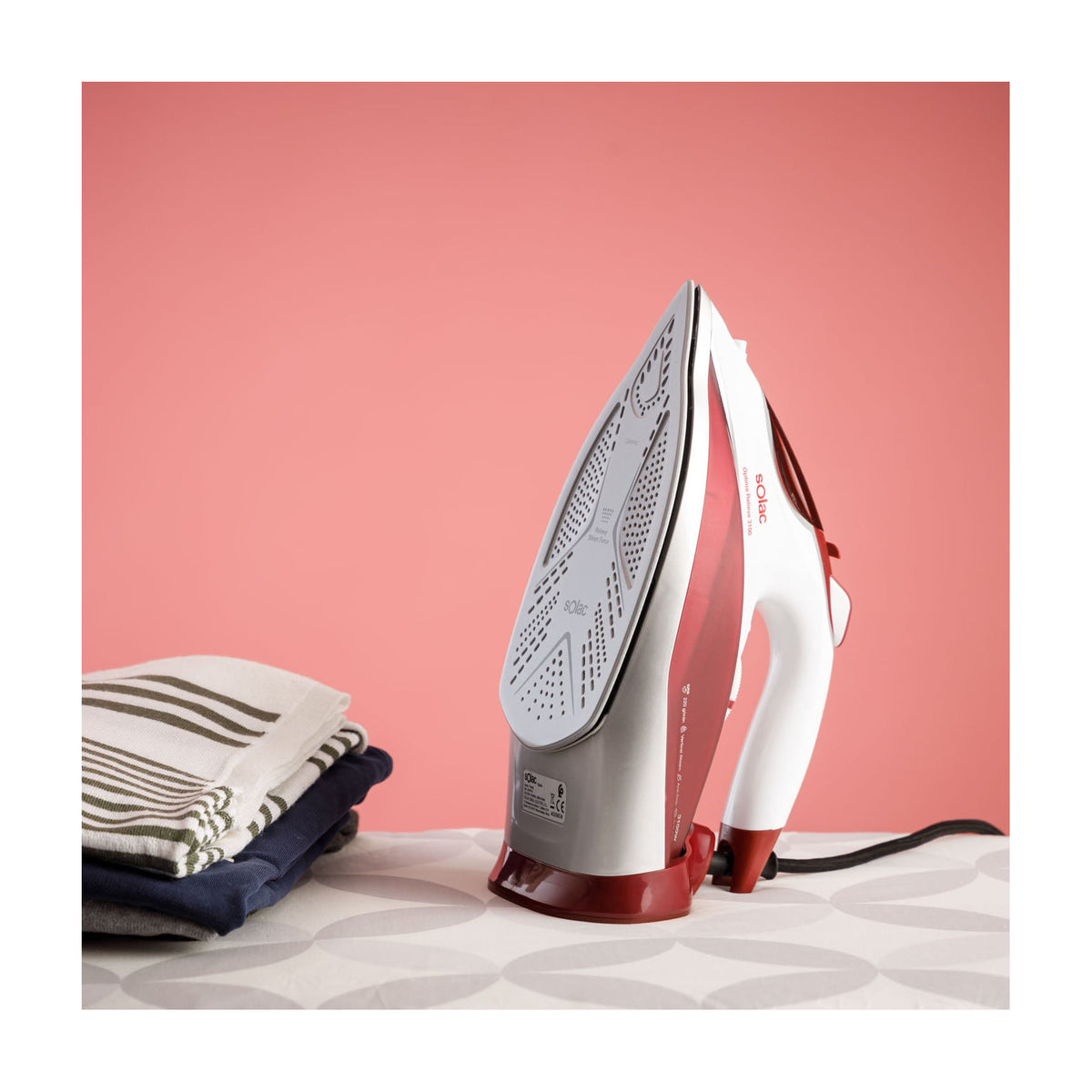 Plancha de vapor Solac Optima Relieve 3100 PV2040, 3100 W y suela cerámica