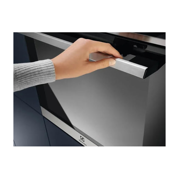 Horno a vapor Electrolux EOC6P77X de 72 l con SteamCrisp y limpieza pirolítica