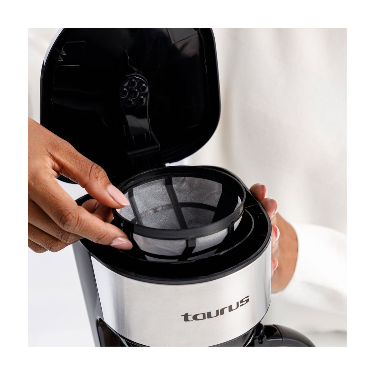 Cafetera de goteo Taurus Verona 6 Inox, 600 W y 6 tazas