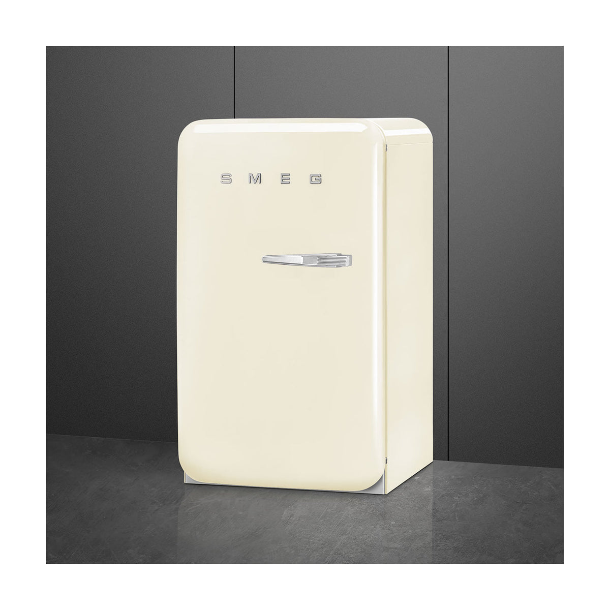 Frigorífico de una puerta Smeg FAB10LCR6, crema, 122 l