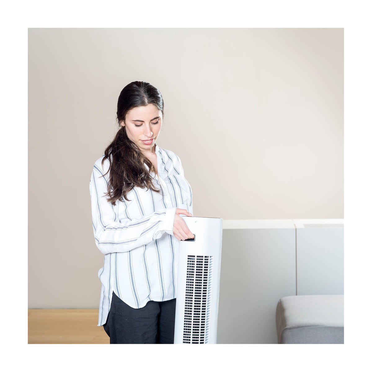 Ventilador de torre Taurus Babel Infinite de 50 W con mando a distancia