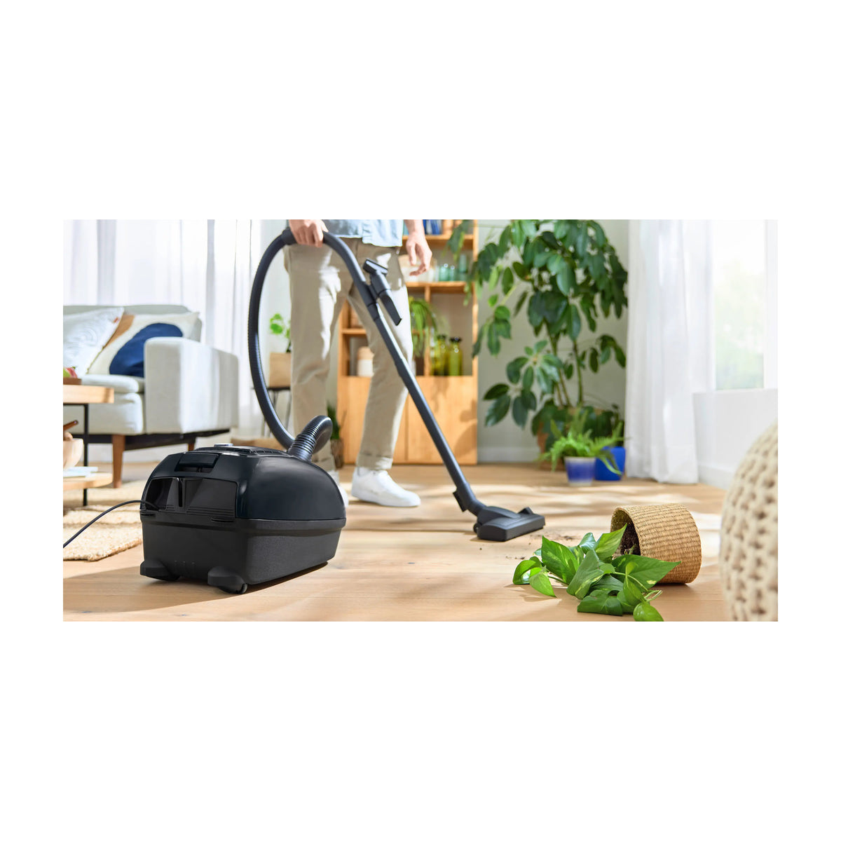 Aspirador con bolsa Bosch BGB38BA3T de 850 W y 4 litros