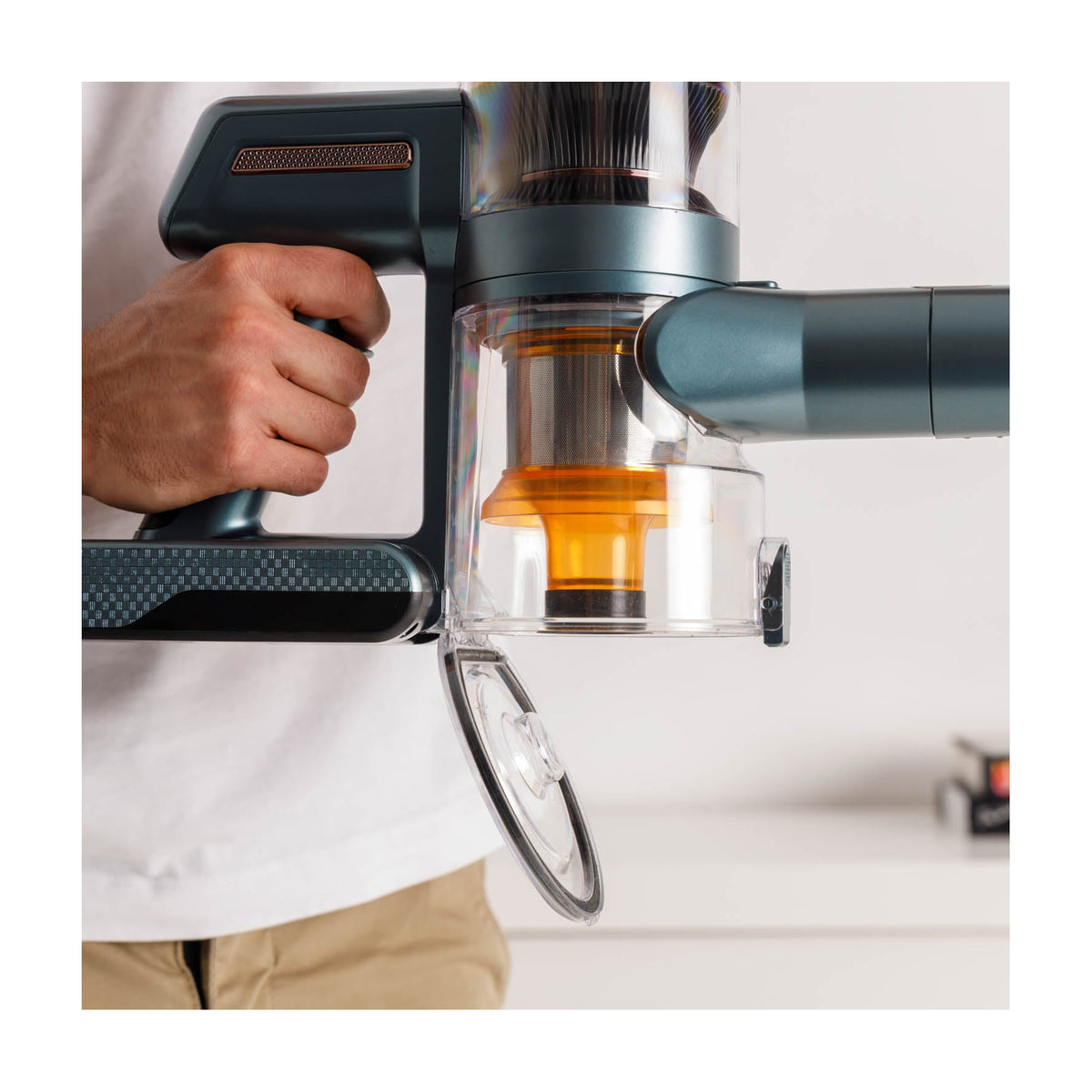 Aspirador escoba Taurus Homeland Digital Flex, 365 W y tubo flexible 180°