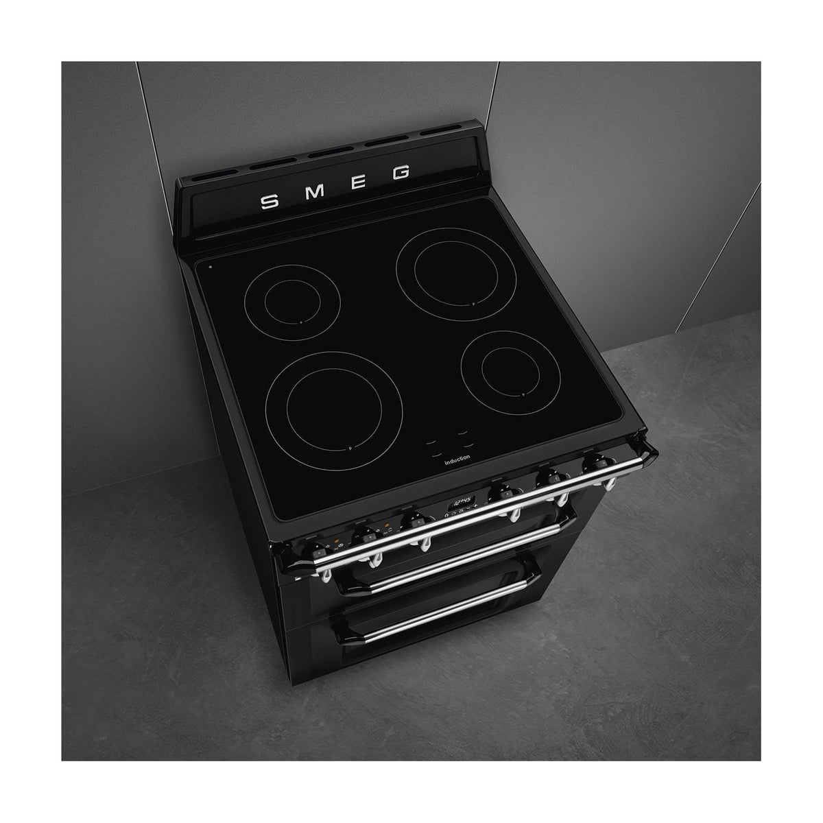 Cocina de inducción Smeg TR62IBL2 de 60 cm con doble horno, negra