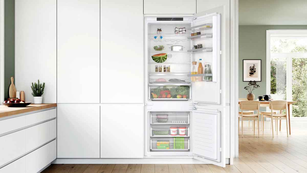 Frigorífico combi integrable Bosch KBN96VFE0, 383 l y No Frost