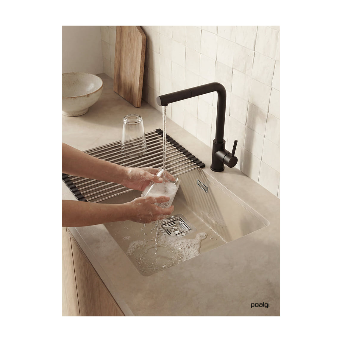 Escurridor para fregadero Poalgi RC4431-A enrollable de acero inoxidable, 44 x 31,8 cm
