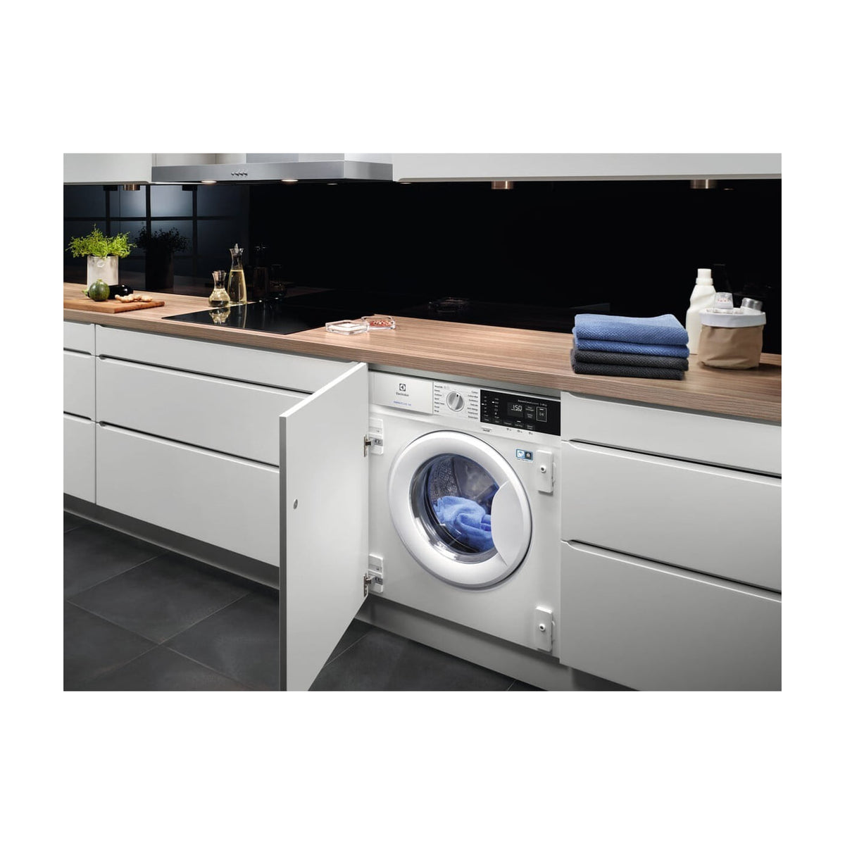 Lavadora integrable Electrolux EN7F4722AN de 7 kg y 1200 rpm