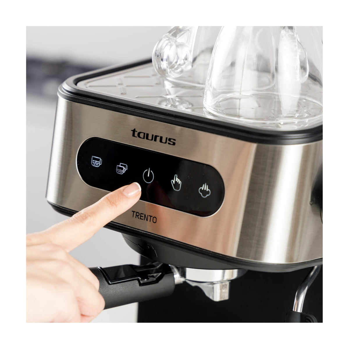 Cafetera espresso Taurus Trento, 20 bares y depósito de 1,5 l