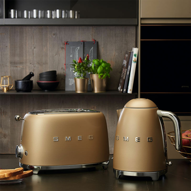 Tostador Smeg TSF01CHMEU Oro Mate (6)