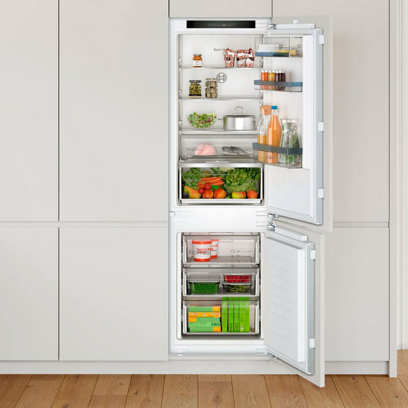 Frigorífico Combi integrable Bosch KIN86VFE0 (2)