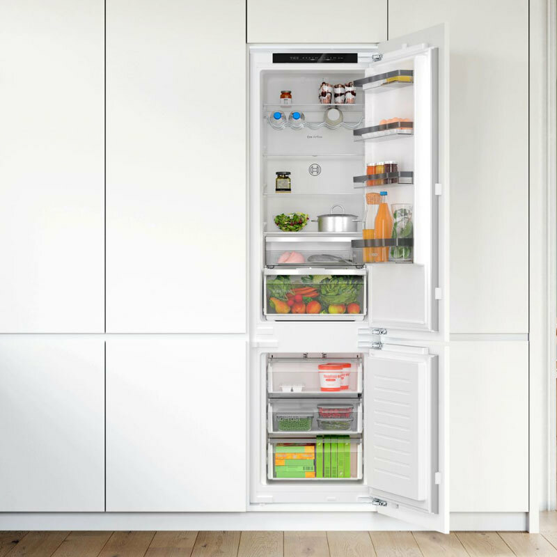 Frigorífico Combi integrable Bosch KIN96VFD0 (2)