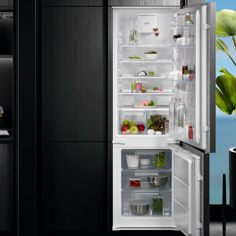 Frigorífico Combi integrable AEG OSC5D181ES (6)