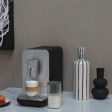 Cafetera Superautomatica Smeg BCC13BLMEU Negro (8)