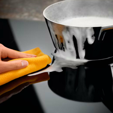 Placa de Inducción Electrolux EIT60342 60 cm (5)