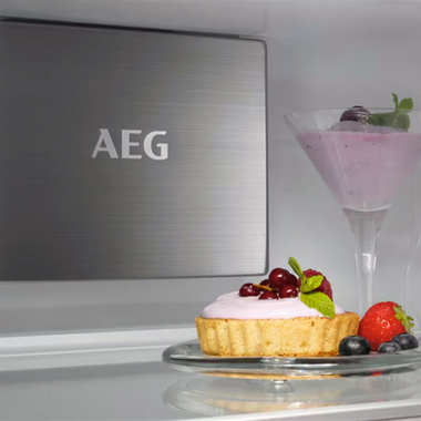 Frigorífico Combi integrable AEG NSC7P751ES (6)