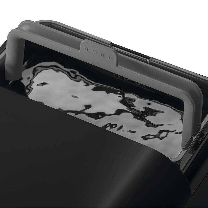 Cafetera Superautomática Smeg BCC12BLMEU (7)