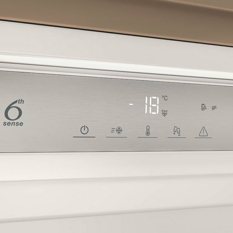 Congelador integrable Whirlpool WHSD18F073C1 (7)