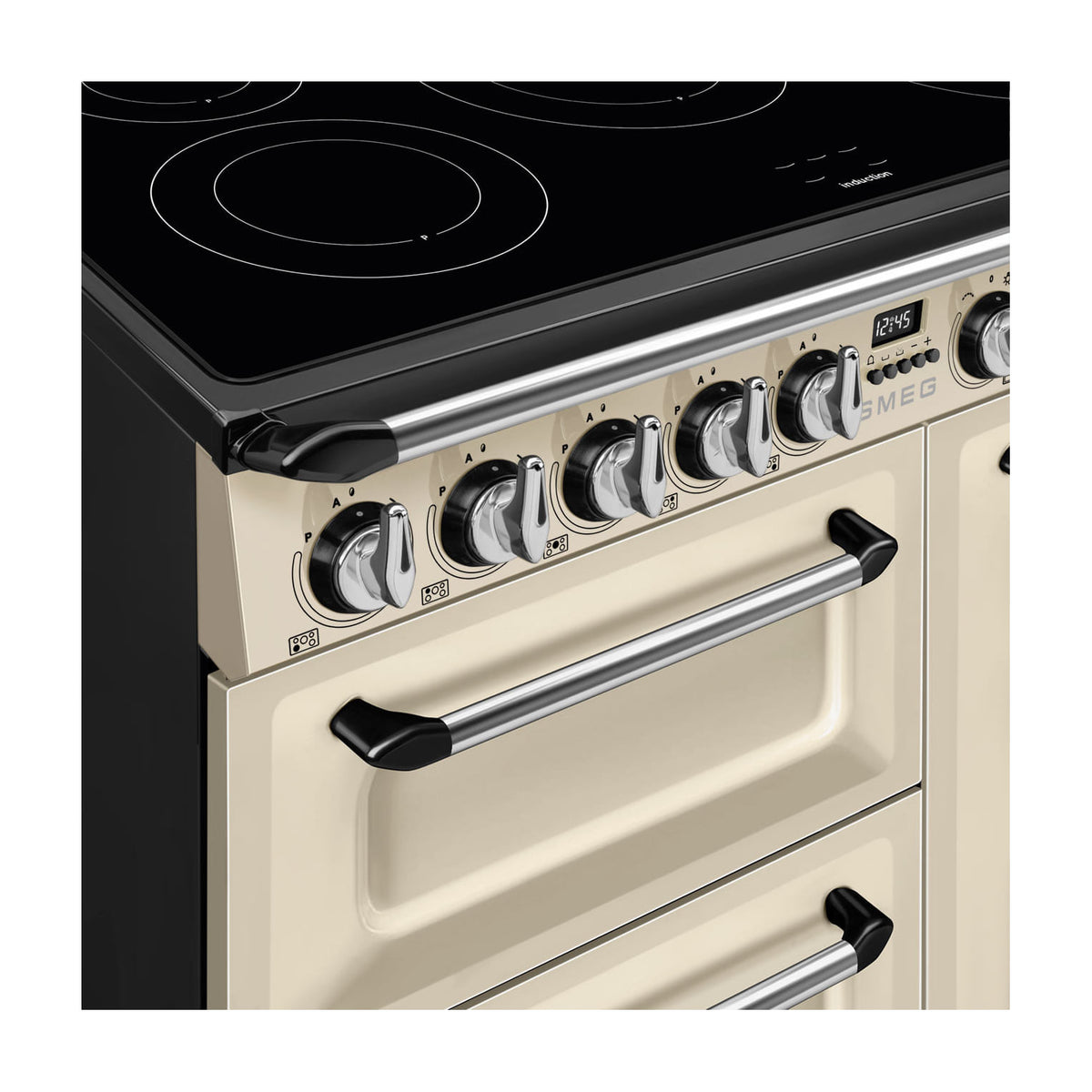 Cocina de inducción Smeg TR93IP2 de 90 cm con tres hornos, crema