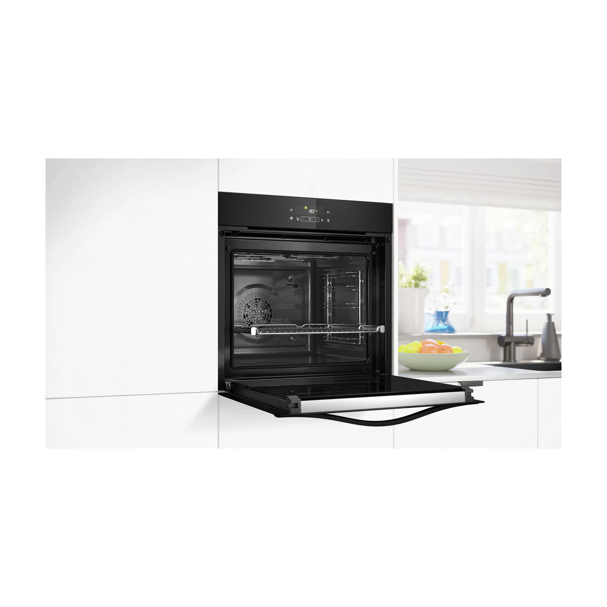 Horno pirolítico Balay 3HB5821N3 de 71 litros con función Air Fry