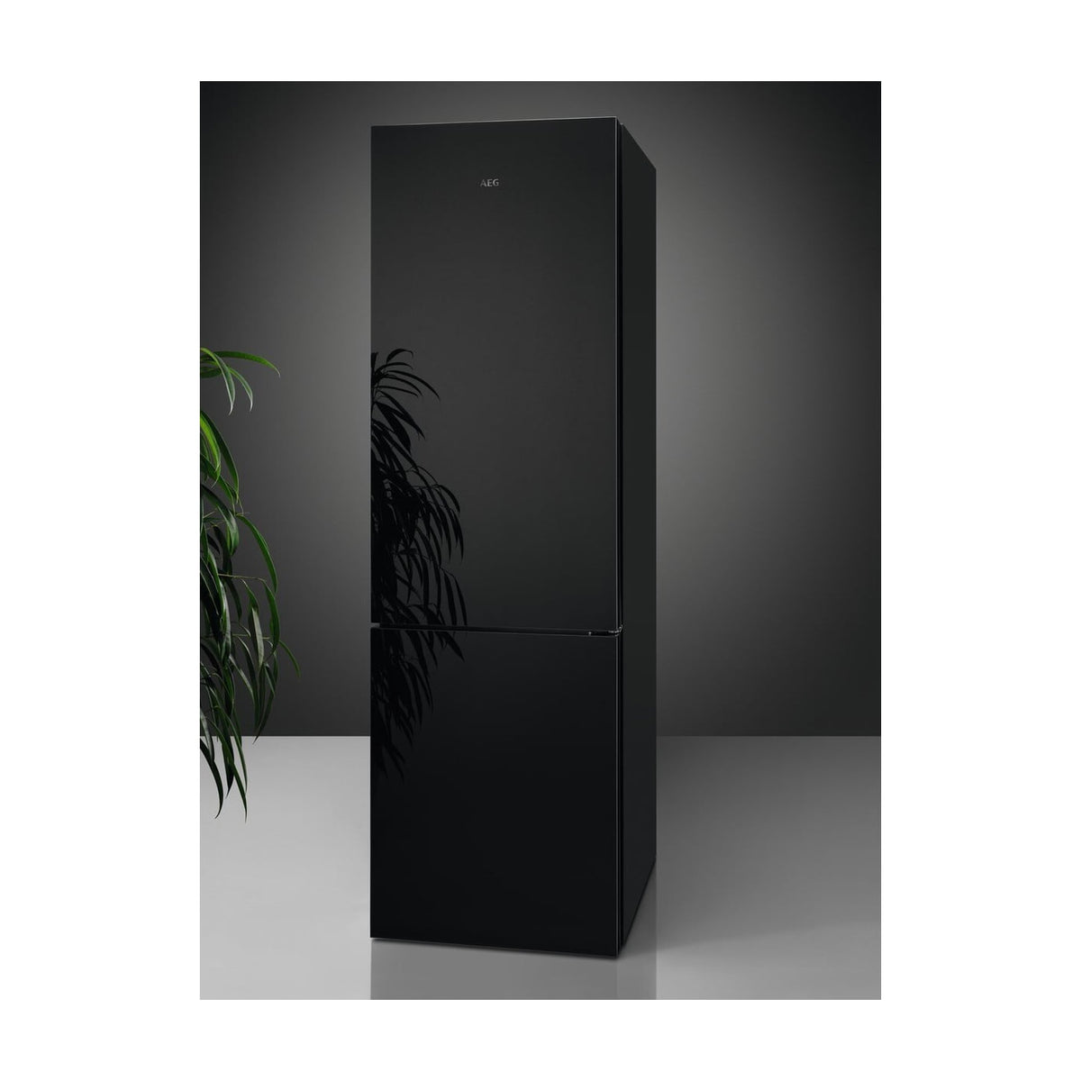Frigorífico combi AEG ORC8M361EE Total No Frost, cristal negro