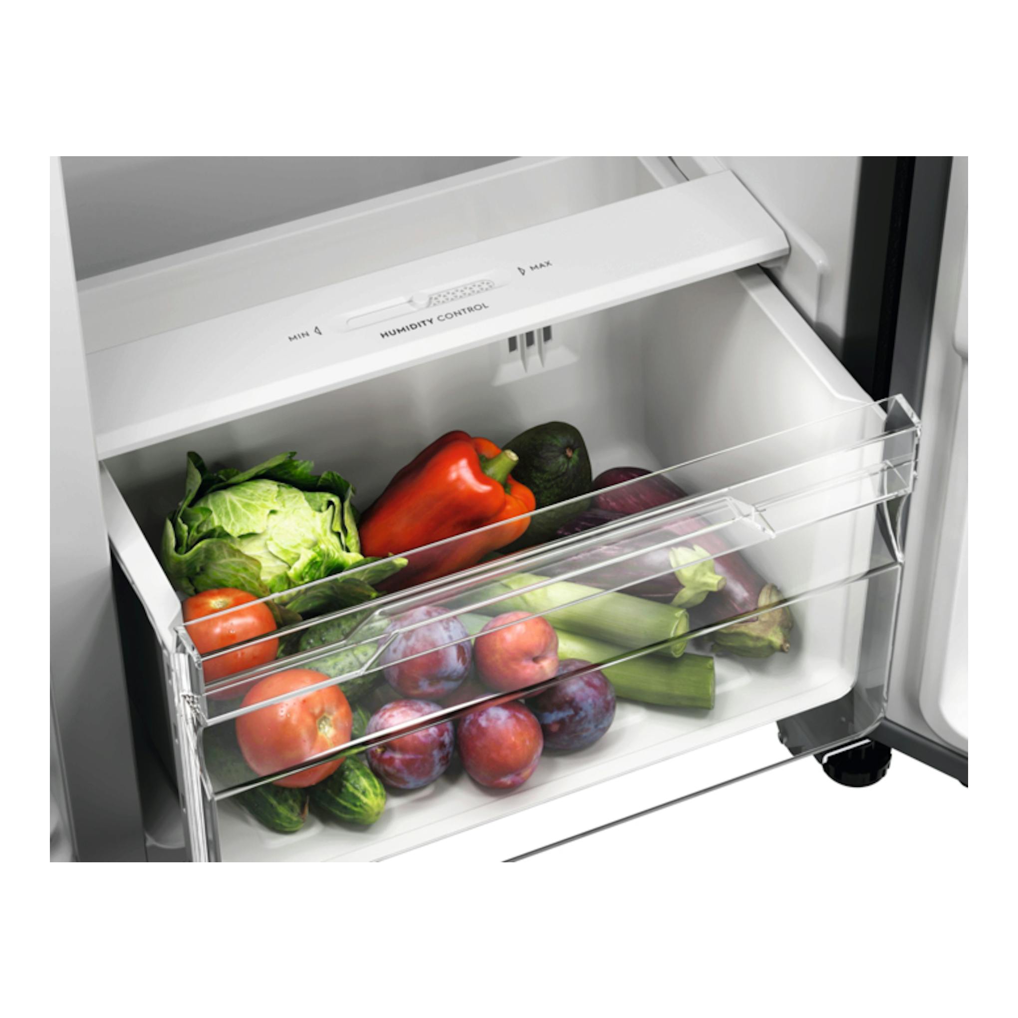 Interior de cajón frigorífico AEG TX6MR531EE con verduras y frutas, vista frontal.