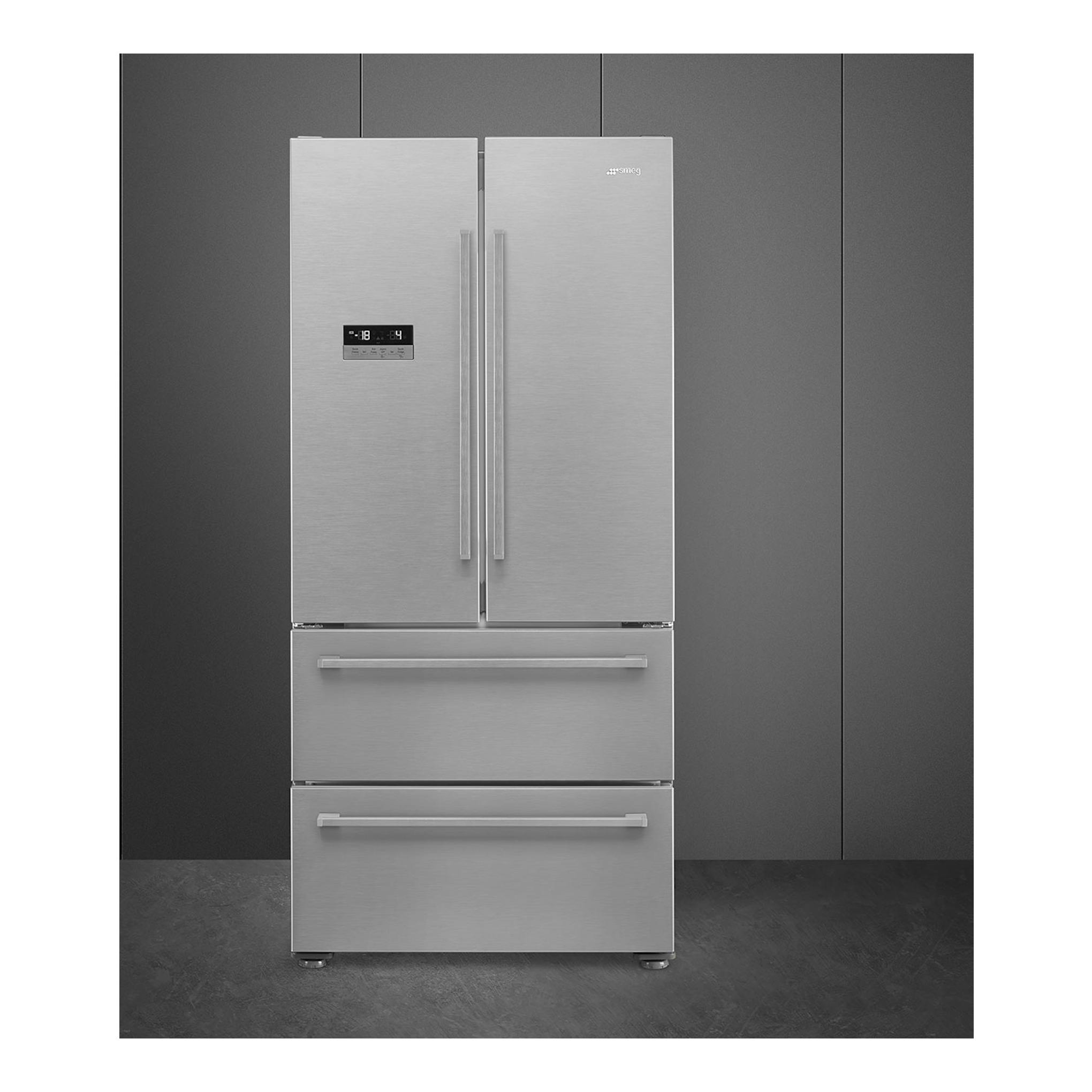 Frigorífico americano Smeg FQ55FXDE en inox, vista frontal, con dos puertas superiores y dos cajones inferiores.